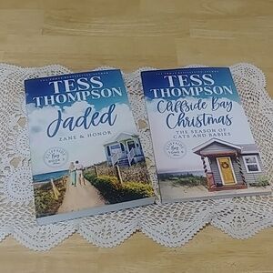 Tess Thompson - Zane & Honor bundle, Cliffside Bay #3 and Christmas Tome #6